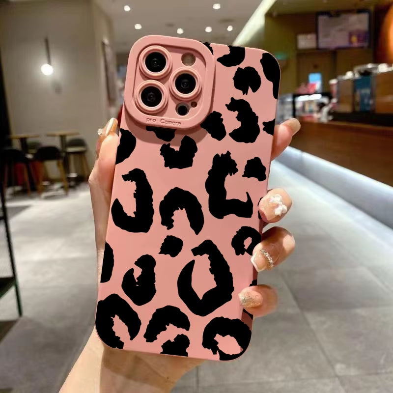 Stylish Leopard Print Camera Protection Case for iPhone 16, 17, and More - Full Coverage Design