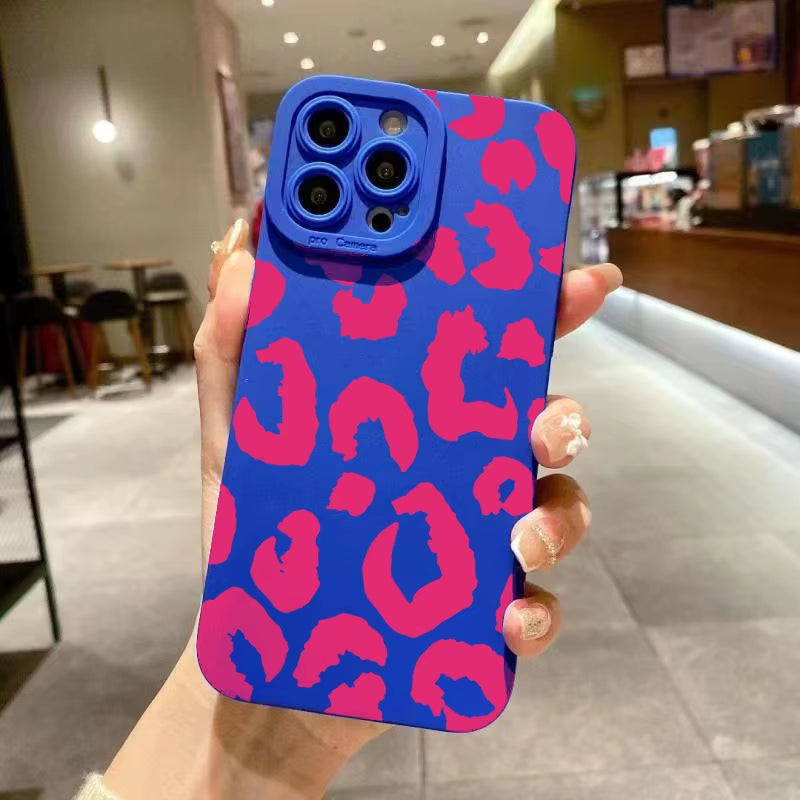 Stylish Leopard Print Camera Protection Case for iPhone 16, 17, and More - Full Coverage Design