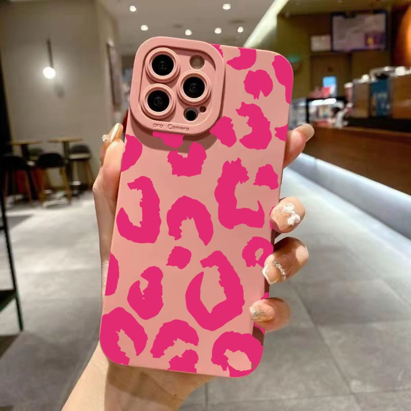 Stylish Leopard Print Camera Protection Case for iPhone 16, 17, and More - Full Coverage Design